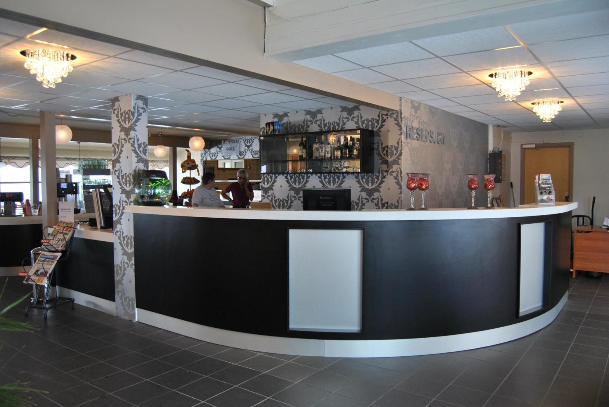 Tjeldsundbrua Hotel Skanland ภายนอก รูปภาพ