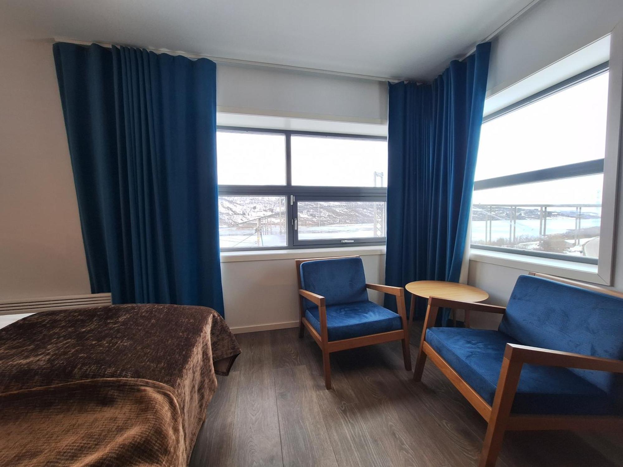 Tjeldsundbrua Hotel Skanland ภายนอก รูปภาพ